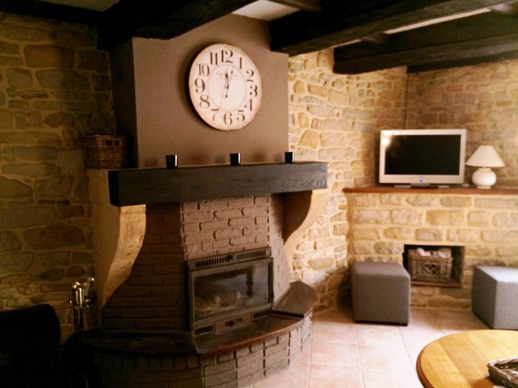 Gite Le Bol D'Air Puilly-et-Charbeaux ห้อง รูปภาพ